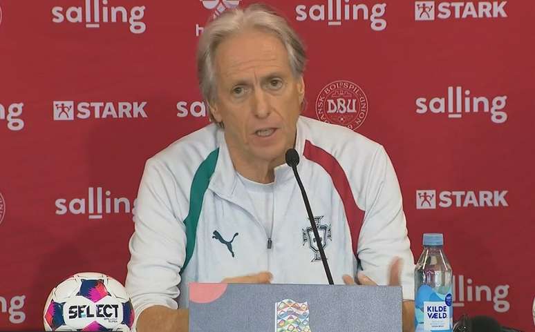 Jorge Jesus est&aacute; no olho do furac&atilde;o ap&oacute;s atrito com Cristiano Ronaldo &ndash;