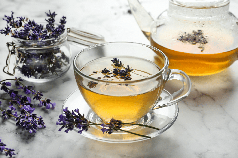 Ch&aacute; de lavanda com capim-santo 