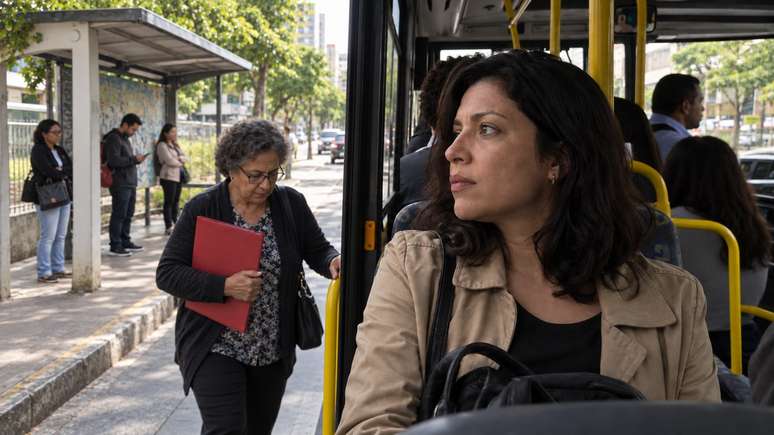 Passageiros precisaram adaptar a rotina at&eacute; o antigo ponto voltar.