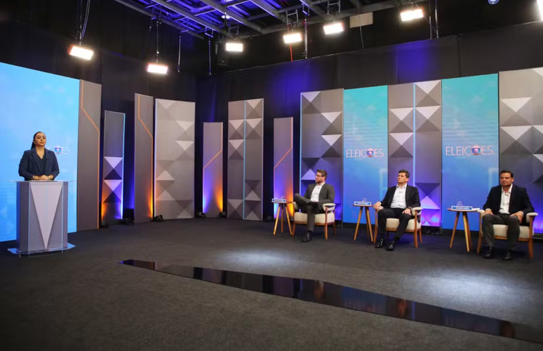 Candidatos ao governo de SC est&atilde;o no est&uacute;dio da NSC TV para debate