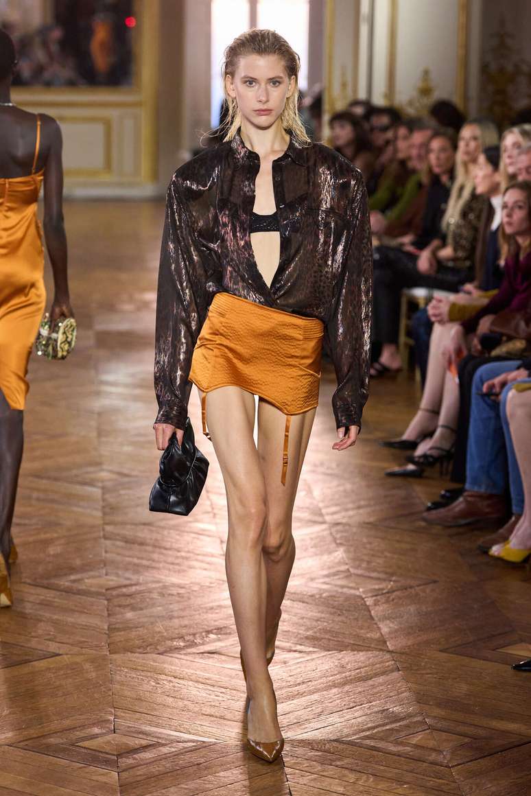 Desfile Balmain primavera-ver&atilde;o 2027 