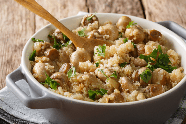 Quinoa com cogumelo 