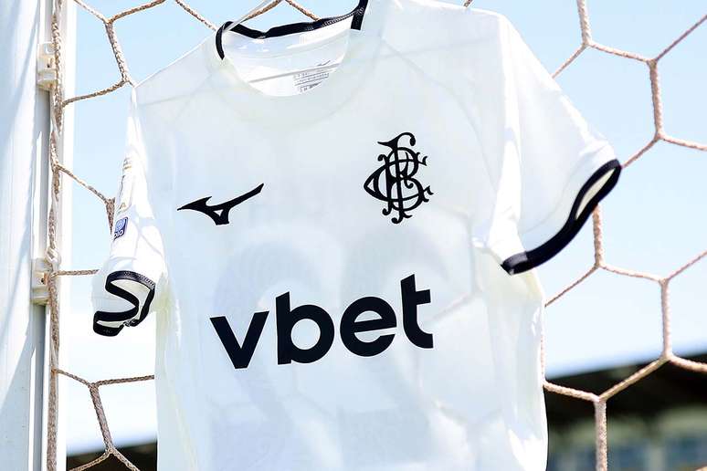 Botafogo n&atilde;o estampar&aacute; mais a VBet em seu manto sagrado &ndash;