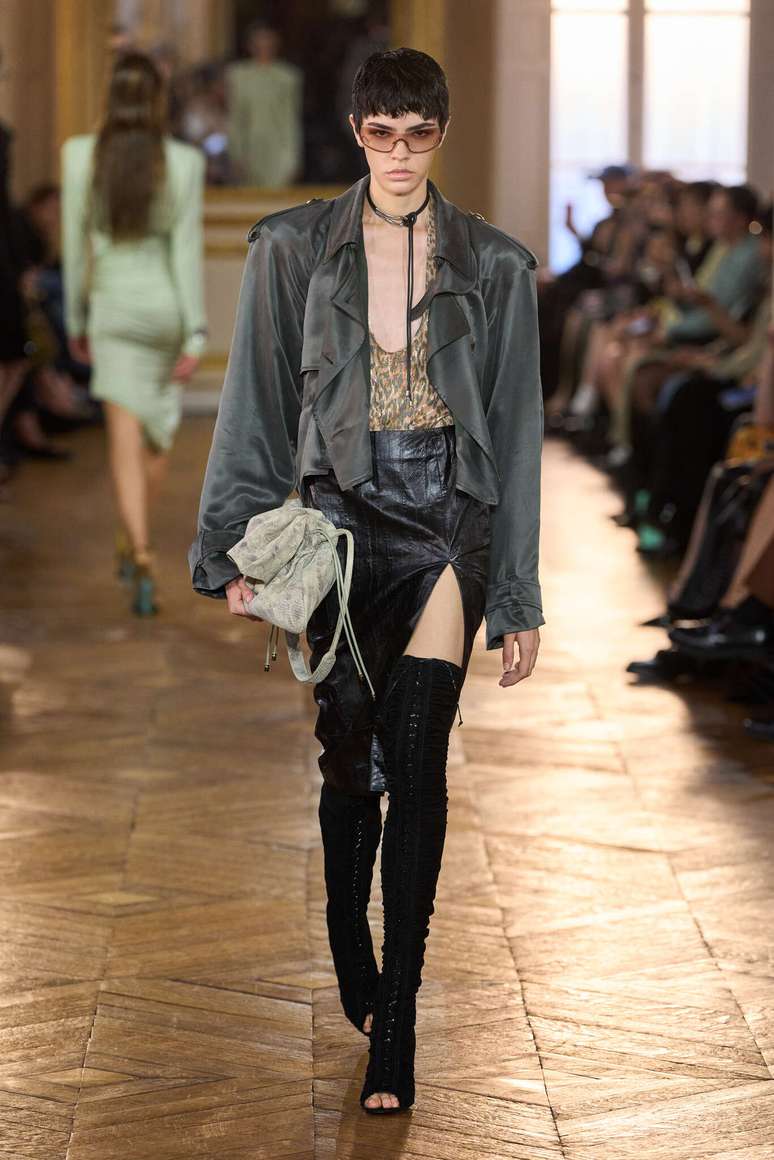 Desfile Balmain primavera-ver&atilde;o 2027 