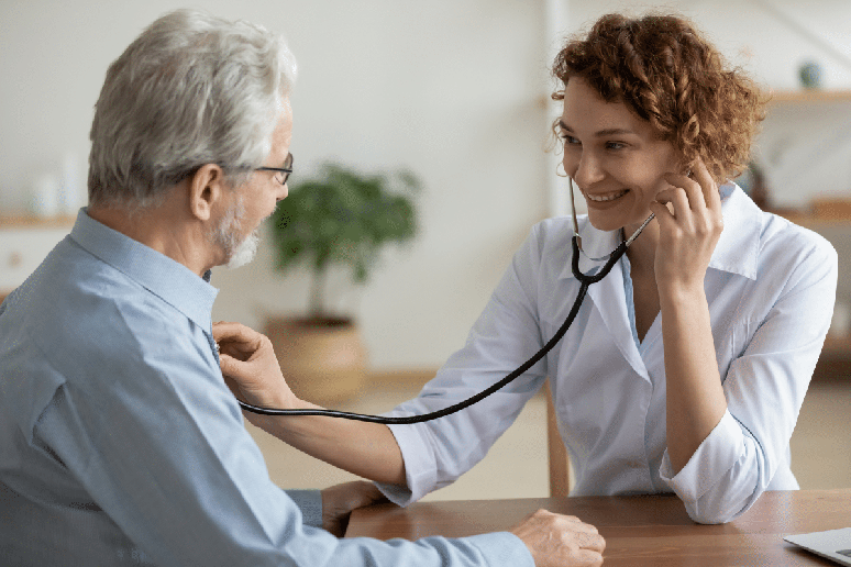 A avalia&ccedil;&atilde;o peri&oacute;dica individualizada contribui para identificar precocemente fatores de risco e prevenir complica&ccedil;&otilde;es futuras 