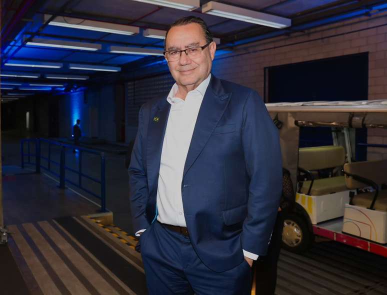 Augusto Cury chega para debate na Globo