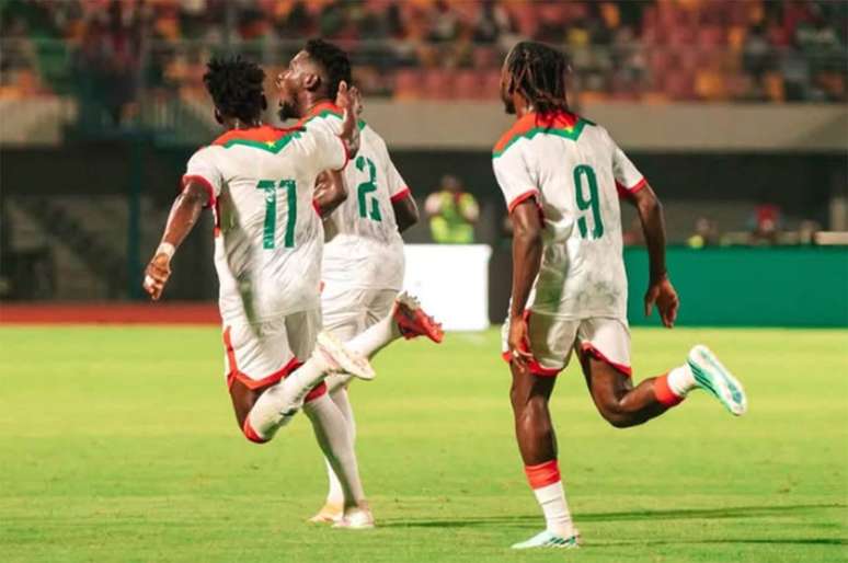 Burkina Faso ainda n&atilde;o conseguiu chegar em Buenos Aires, na Argentina &ndash;