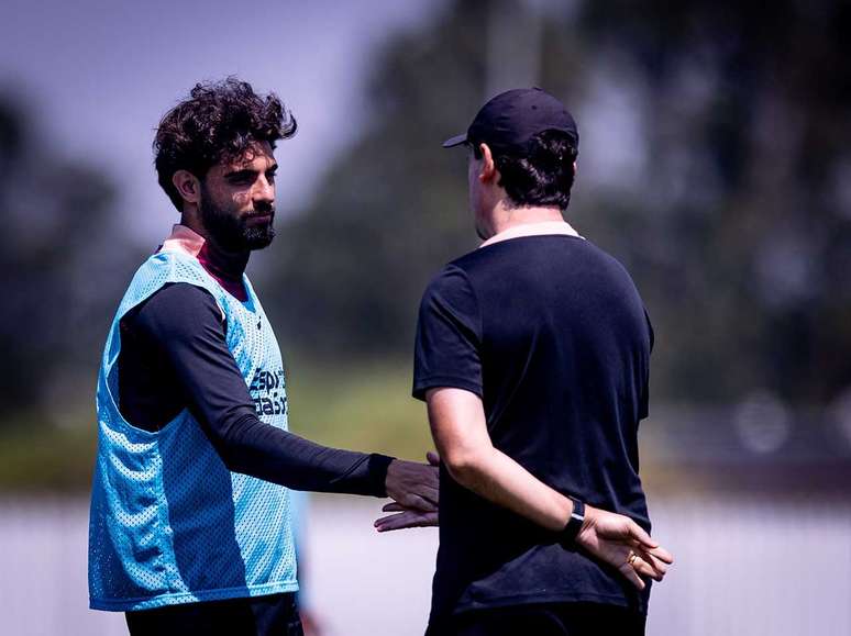 Yuri estava de molho por dois meses e agora est&aacute; &agrave; disposi&ccedil;&atilde;o de Fernando Diniz &ndash;