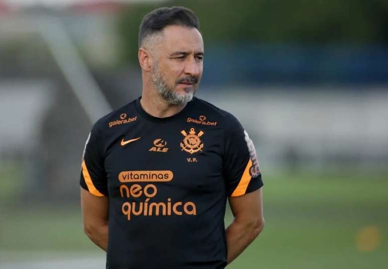 Em 2022, Vitor Pereira levou Corinthians a melhor campanha no Brasileir&atilde;o nesta d&eacute;cada &ndash;