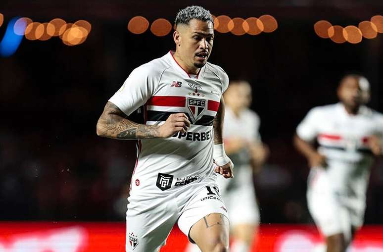 Luciano se machuca e aumenta preocupa&ccedil;&atilde;o no S&atilde;o Paulo &ndash;