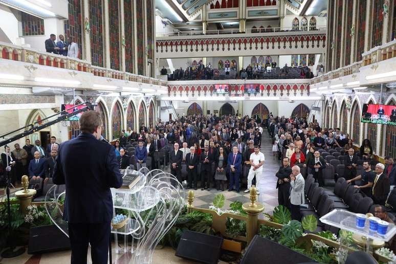 Culto na primeira igreja da Assembleia de Deus Minist&eacute;rio Madureira: denomina&ccedil;&atilde;o se tornou uma das maiores do pa&iacute;s
