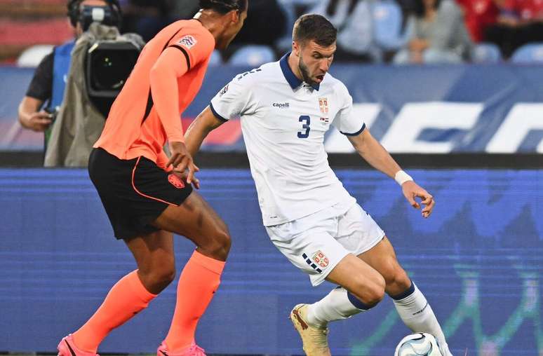 Holanda venceu a S&eacute;rvia por 2 a 1, no &uacute;ltimo encontro pela Liga das Na&ccedil;&otilde;es &ndash;