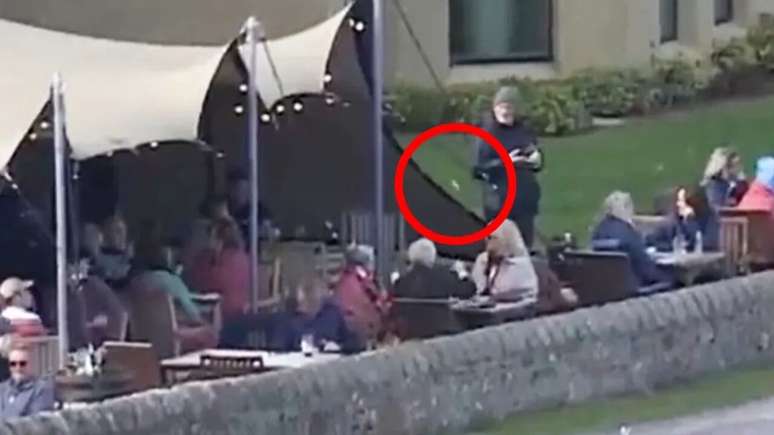 Bolinha arremessada por Bale acertou uma mesa do bar ao lado do campo &ndash; Reprodu&ccedil;&atilde;o de v&iacute;deo