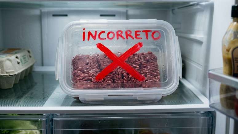 Manter recipientes herm&eacute;ticos fechados garante uma rotina culin&aacute;ria muito mais higi&ecirc;nica.