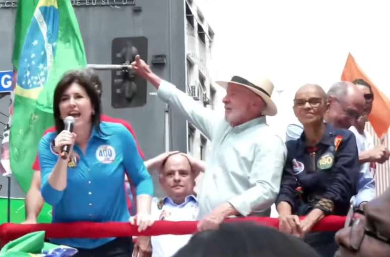 Simone Tebet em ato pr&oacute; Lula na Rua Augusta, em SP