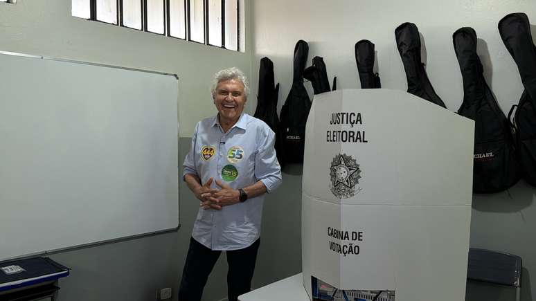 Caiado vota em Goi&aacute;s