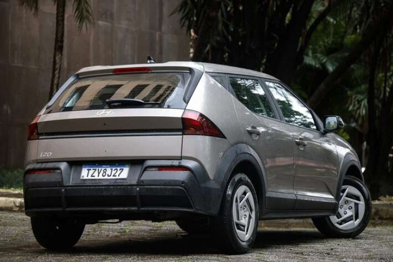 Design do Hyundai i20 gerou controv&eacute;rsia quando o modelo foi lan&ccedil;ado.