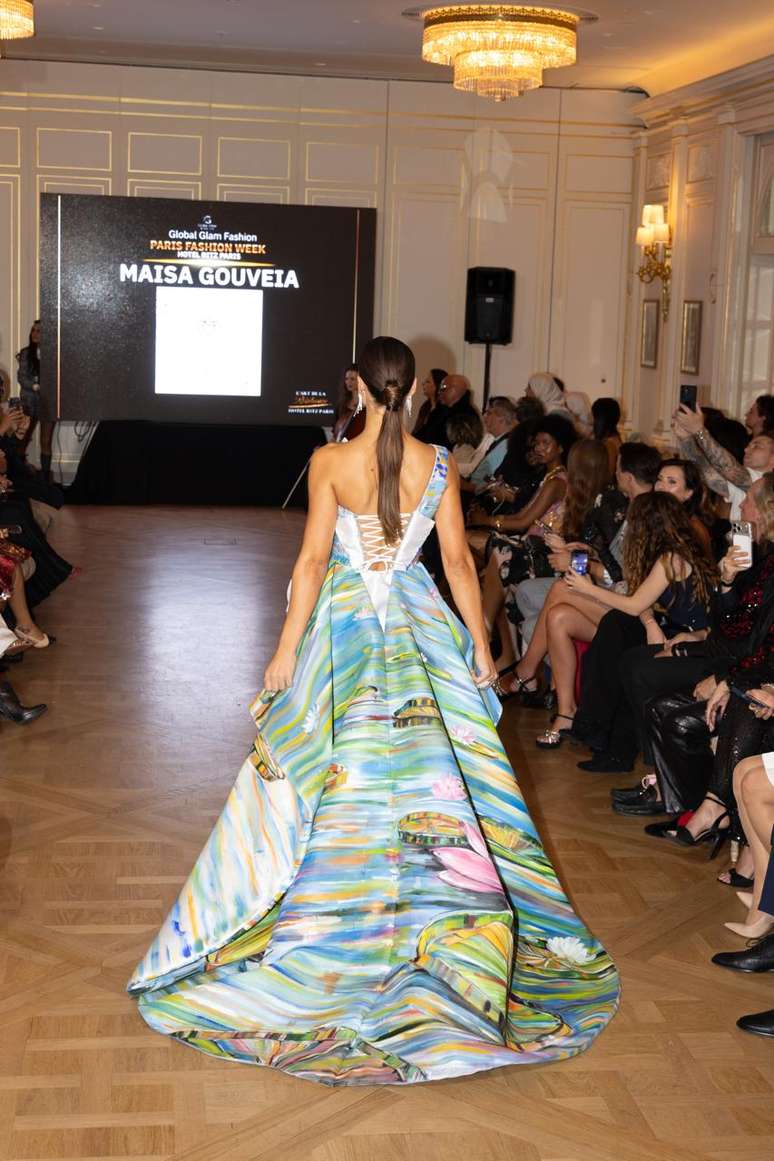 Desfile Ma&iacute;sa Gouveia em Paris 