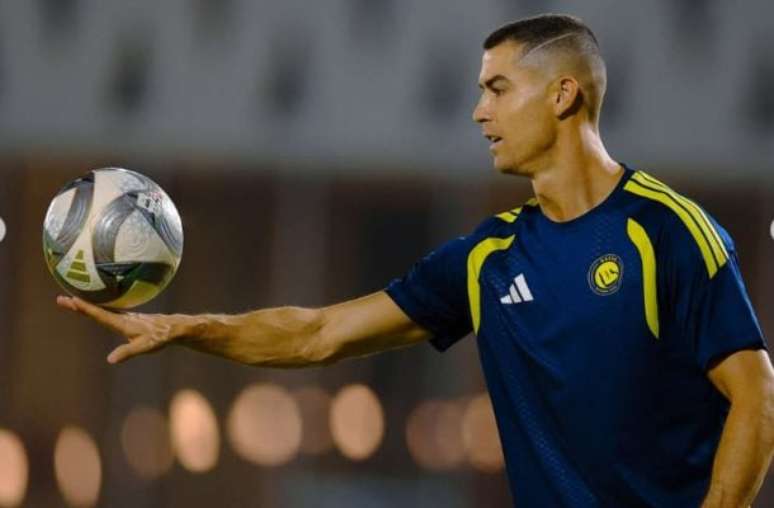 Divulga&ccedil;&atilde;o / Al-Nassr - Legenda: Cristiano Ronaldo durante treinamento com o Al-Nassr, da Ar&aacute;bia Saudita