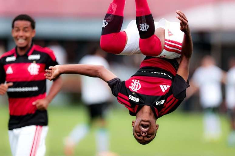 Flamengo garantiu vaga nas quartas ao bater o Am&eacute;rica-MG por 1 a 0 &ndash;