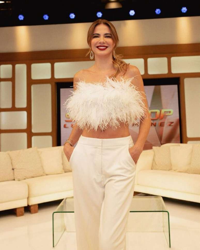 Apresentadora relembrou os primeiros anos na televis&atilde;o