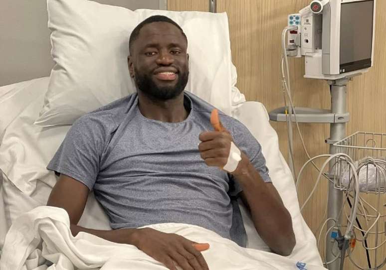 Kouyat&eacute; foi aconselhado a encerrar a carreira por m&eacute;dicos do Anderlecht, da B&eacute;lgica &ndash;