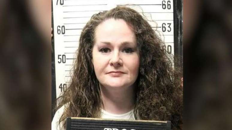 Christa Pike &eacute; a &uacute;nica pessoa de que se tem not&iacute;cia a ter sobrevivido a uma tentativa de execu&ccedil;&atilde;o consumada nos EUA