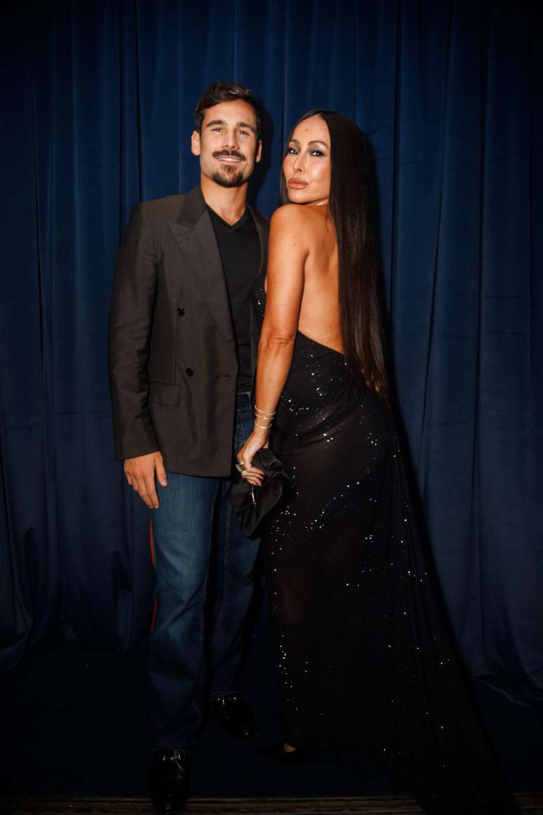 Nicolas Prattes e Sabrina Sato 