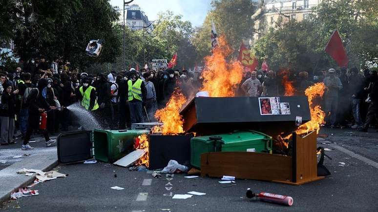 As manifesta&ccedil;&otilde;es tomaram conta da Fran&ccedil;a na ter&ccedil;a-feira, 6 de outubro