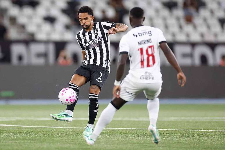 Baixa! Vitinho foi acometido por les&atilde;o &ndash;