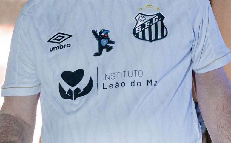 Santos utiliza logo do Instituto Le&atilde;o do Mar em seu uniforme &ndash;