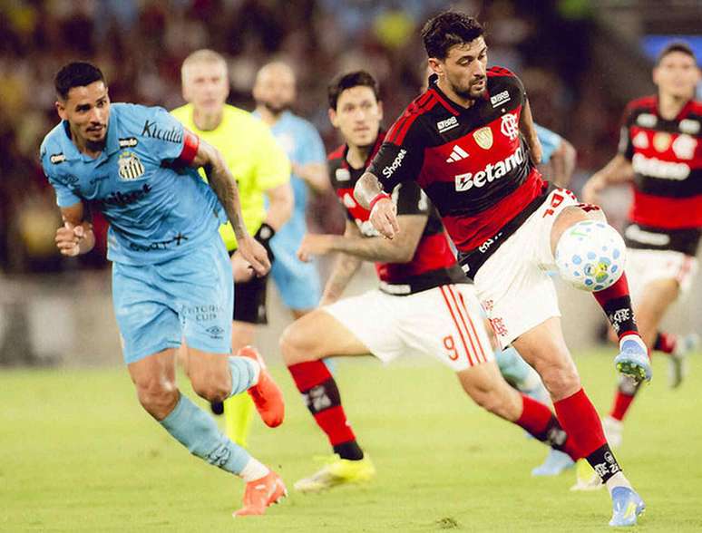 No primeiro turno, sem Neymar, Santos perdeu por 3 a 1 para o Flamengo, no Maracan&atilde; &ndash;