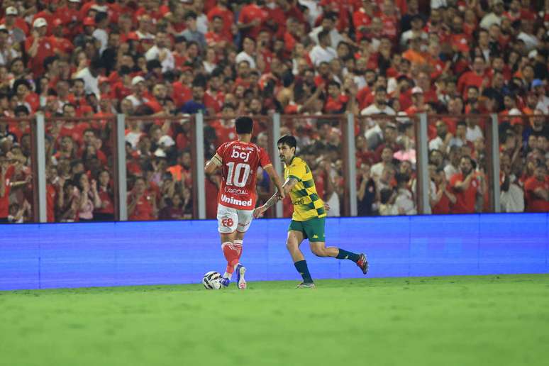 Times n&atilde;o balan&ccedil;am as redes &ndash;