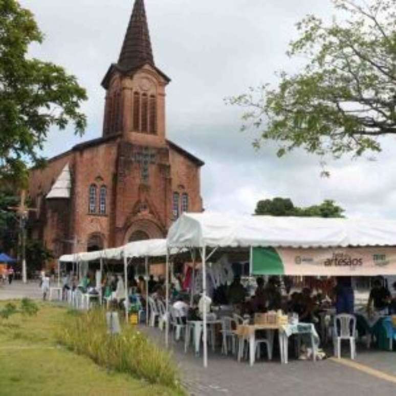 Feira de Artesanato 60+ em Paulista.