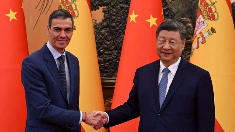 Pedro S&aacute;nchez tem se reunido regularmente com o presidente da China, Xi Jinping
