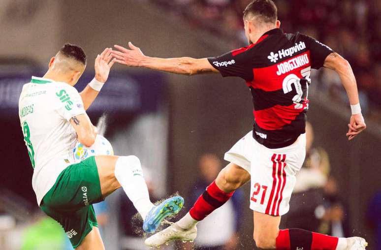 Jorginho n&atilde;o costuma fugir do combate &ndash;