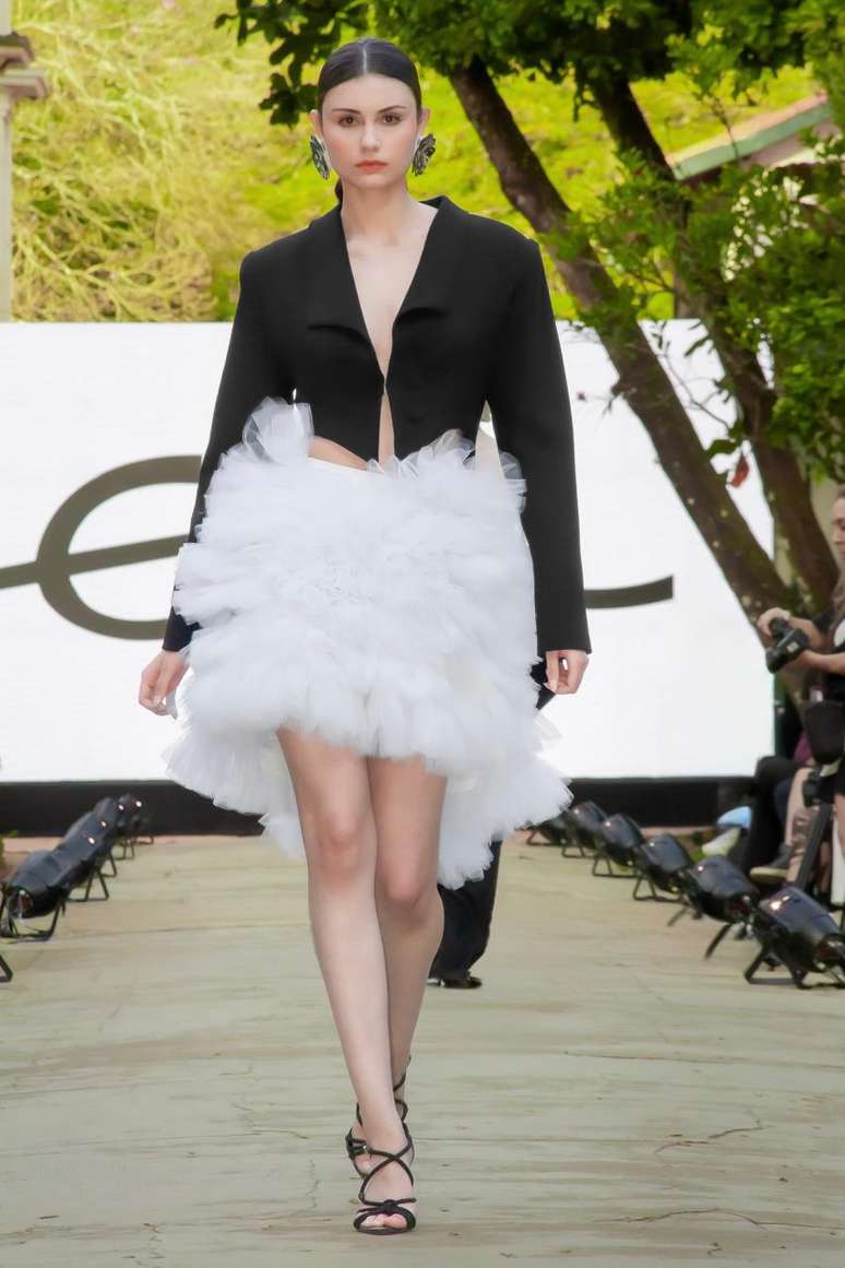 Desfile de Arnaldo Ventura 