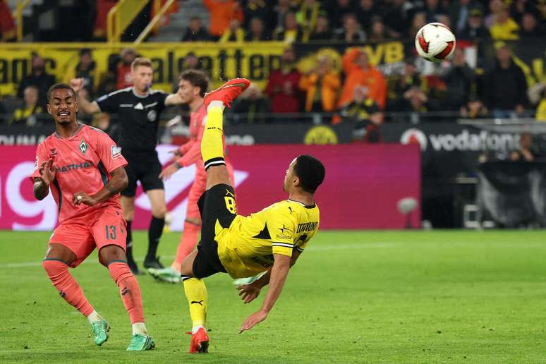 Reta final de Dortmund x Werder Bremen teve quatro gols &ndash;