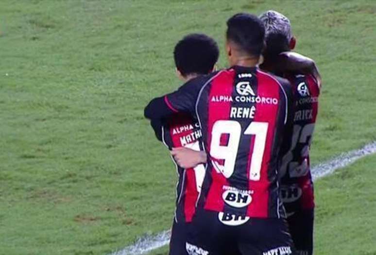 Vit&oacute;ria vem de um triunfo contra a Chapecoense &ndash;
