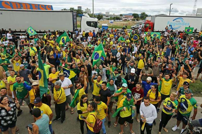 Em 2022, Jair Bolsonaro criou benef&iacute;cio social para caminhoneiros &agrave;s v&eacute;speras do segundo turno. &Agrave; &eacute;poca, categoria &mdash; alinhada ao governo &mdash; passou a cobrar o presidente pela alta do pre&ccedil;o dos combust&iacute;veis