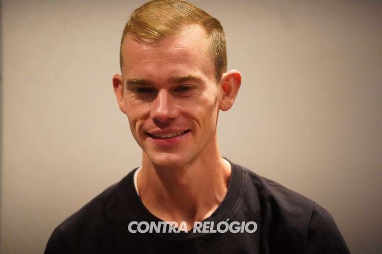 Um dos destaques da elite norte-americana, Clayton Young chega a Chicago com o objetivo de buscar uma marca expressiva, ap&oacute;s registrar 2h05min41s na Maratona de Boston deste ano (Foto: Fernanda Paradizo)