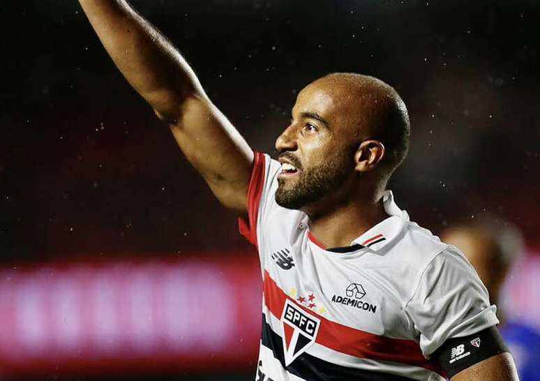 Lucas Moura volta em grande estilo ap&oacute;s 160 dias de inatividade. E chora de emo&ccedil;&atilde;o.