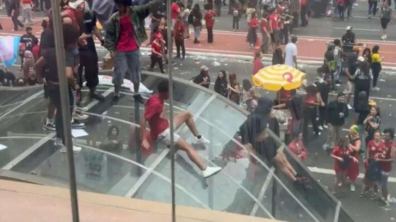 Avenida Paulista foi palco de campanha de Lula neste domingo, 11