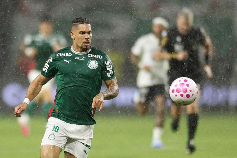 Paulinho, do Palmeiras, retornou aos gramados, mas perdeu um p&ecirc;nalti &ndash;