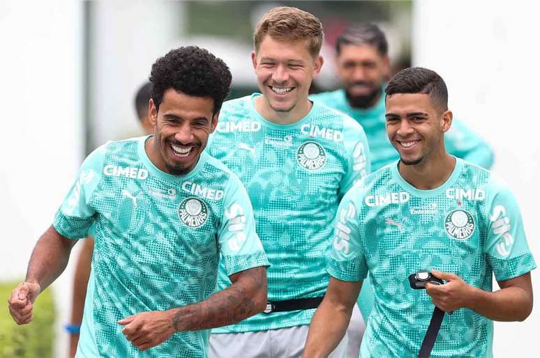 Evangelista est&aacute; em alta pelo Palmeiras e ganhou elogios de Abel Ferreira &ndash;