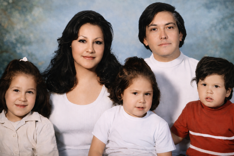 A fam&iacute;lia Walss: Eugenia e Rodolfo, com seus filhos Jenny, Consuelo e Rudy