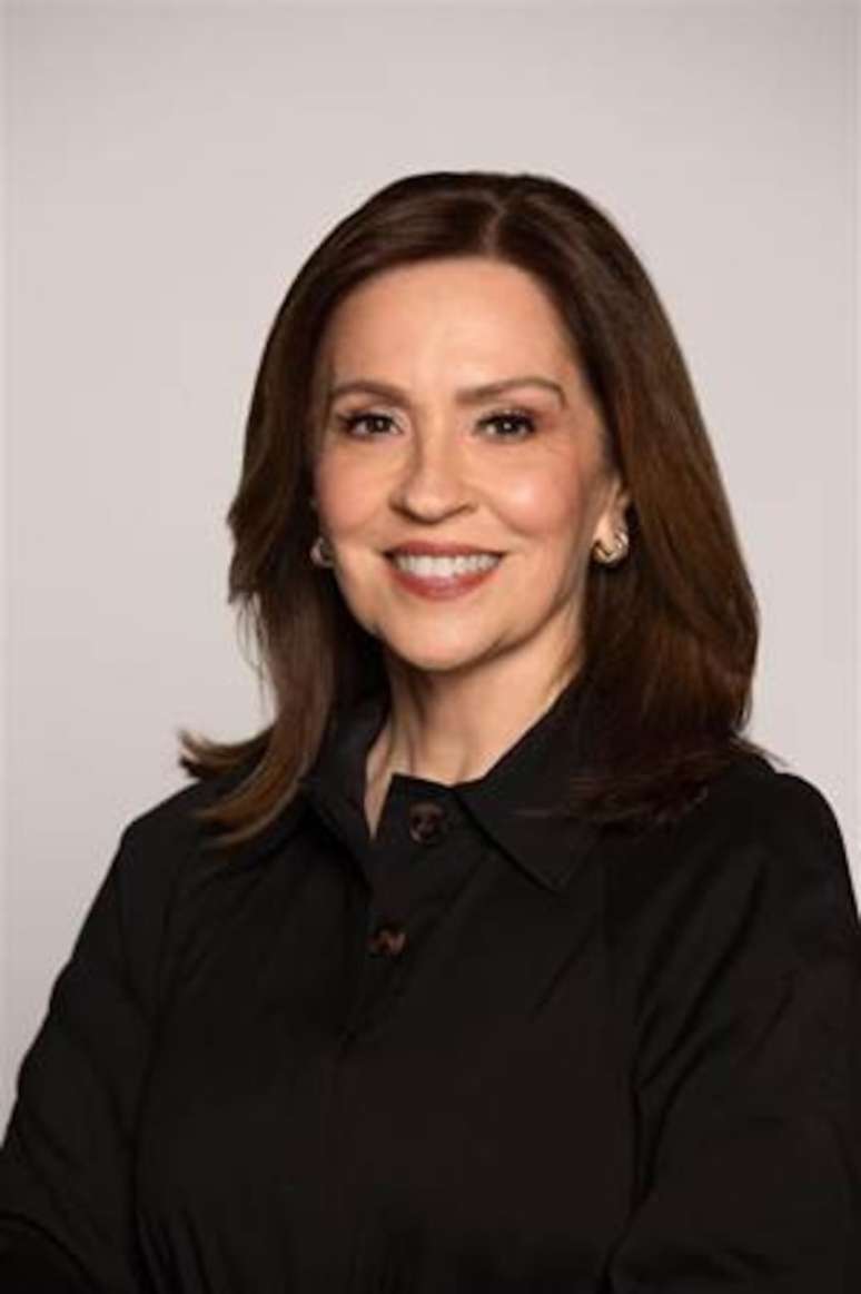 Monica Albuquerque, head de conte&uacute;do original do Disney+ Brasil