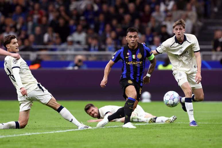 Lautaro faz grande jogada e marca o primeiro gol da Inter. Mas, no fim, deu Brugge: 4 a 3.