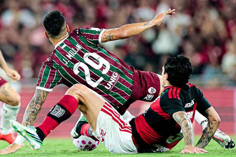 Pedro passou em branco contra o Fluminense e saiu vaiado &ndash;