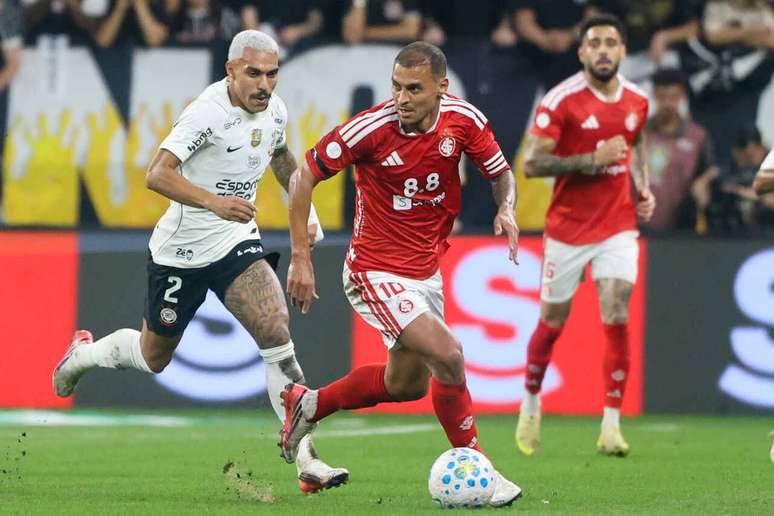 Alan Patrick sofreu uma les&atilde;o muscular na coxa esquerda &ndash;
